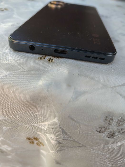 Телефон ZTE Blade V50 Design 5G