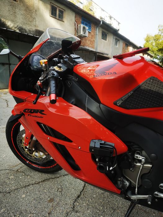 Honda cbr 1000rr sc 57