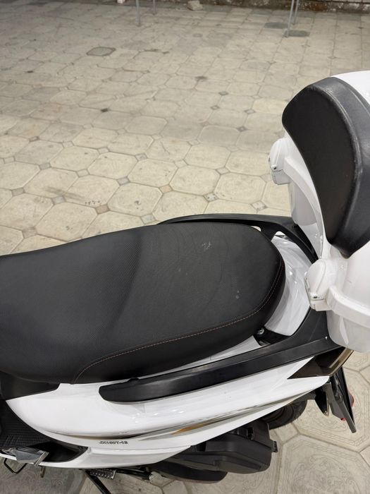 Мопед 150куб Жинхин