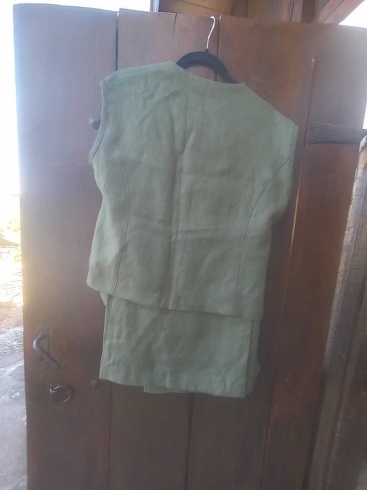 страхотен зелен ленен костюм, шит по поръчка