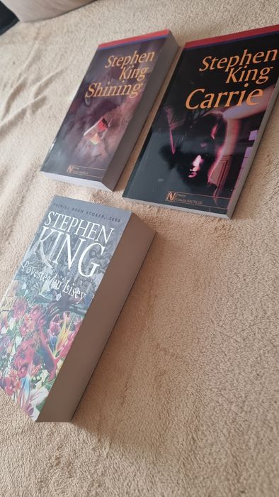 3 carti de Stephen king