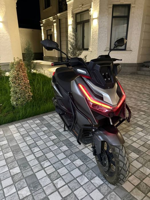 V max. Bir qul haydalgan