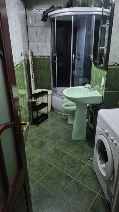 Apartament 3 camere Plevna – mobilat, etaj 2/4