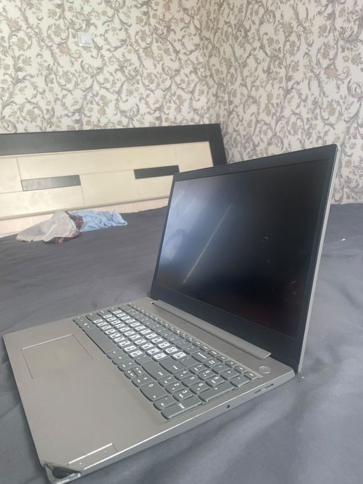 Продам Lenovo IdeaPad 3 15IML 256 гб