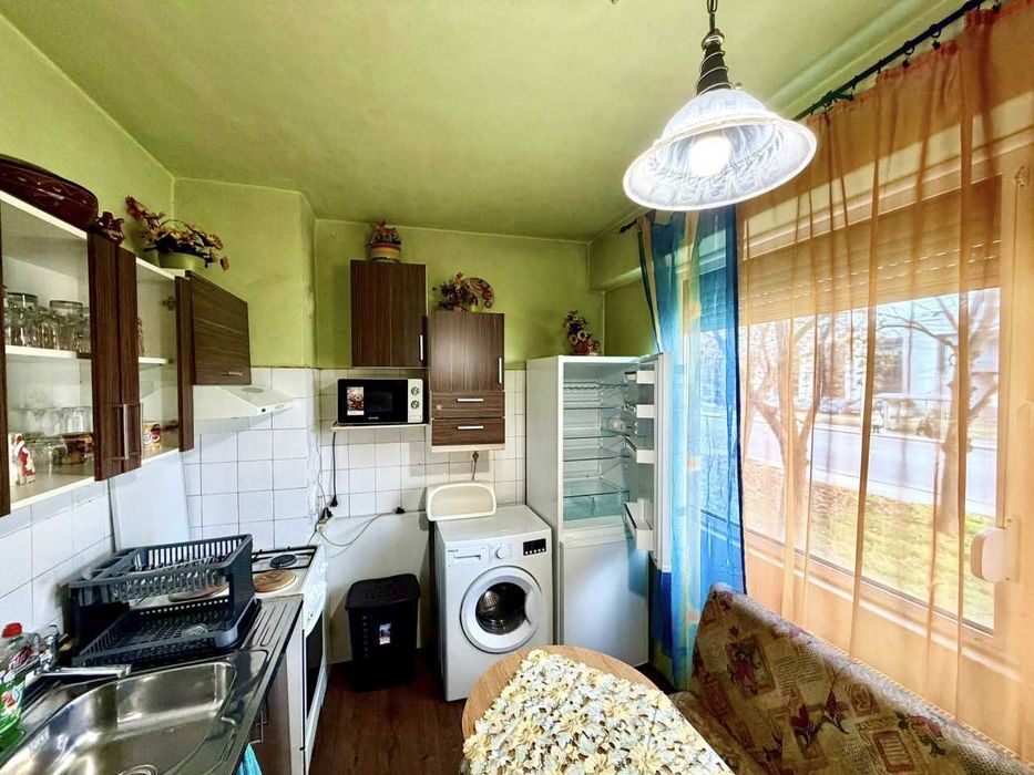 Тристаен Апартамент в Изгрев