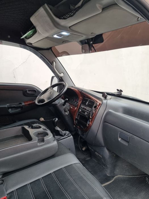 Kia bongo 3 2010 yil