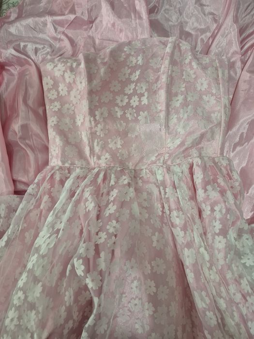 Платье в пол на выпускной или свадьбу