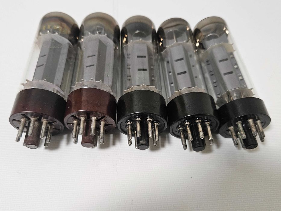 Радио електронни лампи EL34