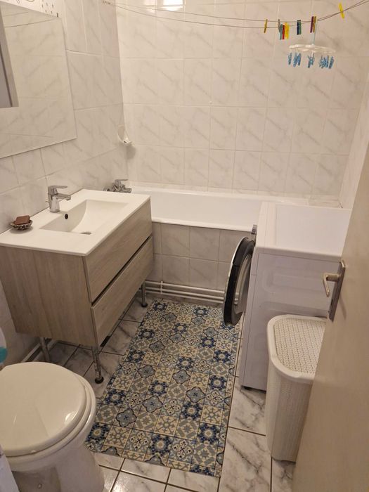 Inchiriere apartament 2 camere zona Decebal