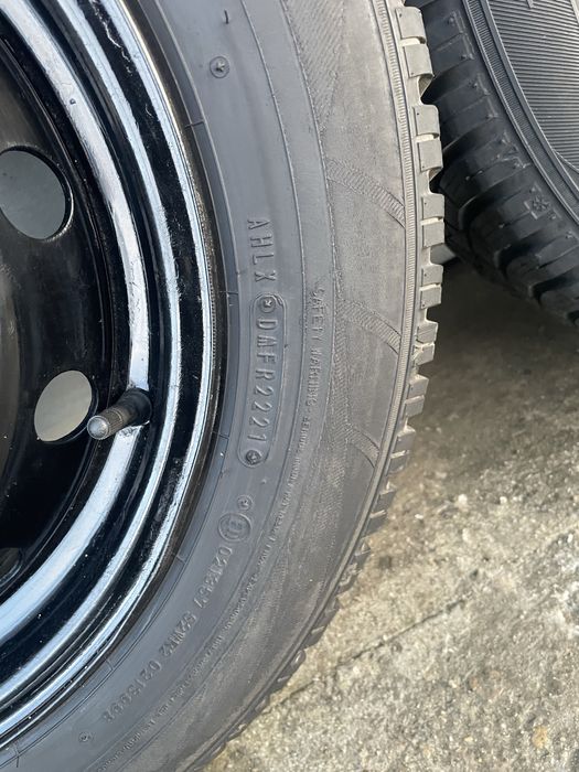 Jante logan ,anvelope 185 65 15 88T Falken dot 2021 iarna