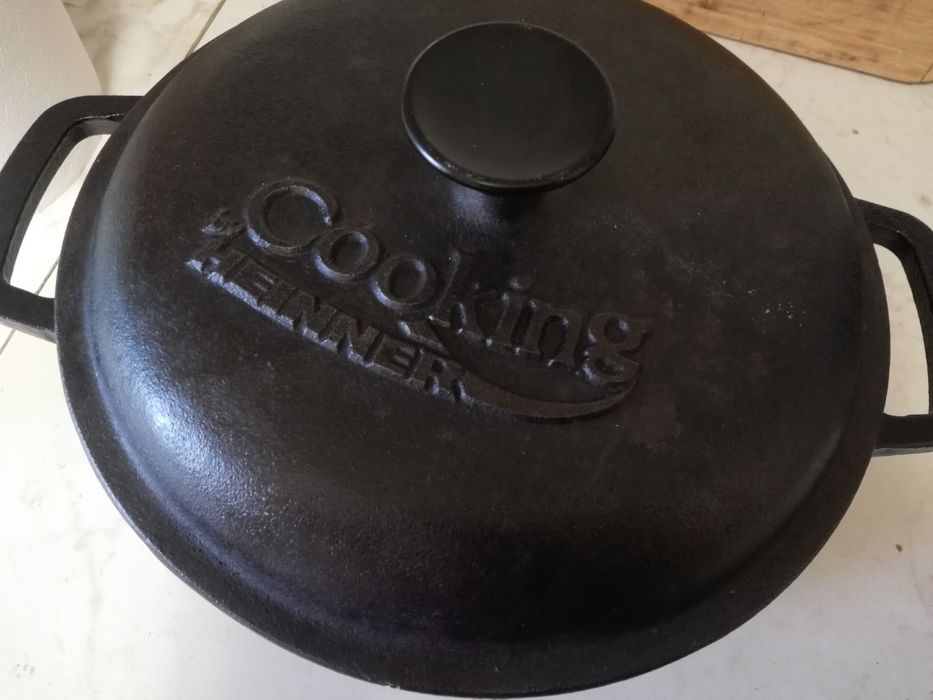 Oala de fontă 5litri cu capac