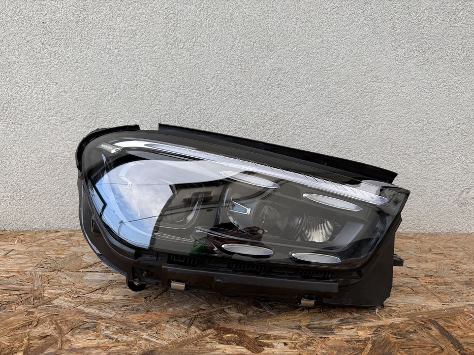 Far dreapta Mercedes GLE W167 Facelift 2025-2026 Full LED MULTIBEAM Original Europa