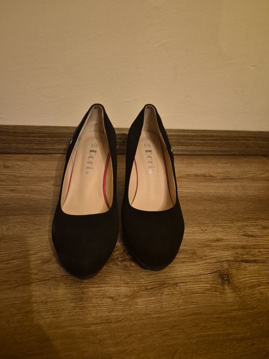 Обувки на платформа