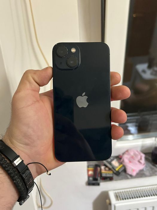 Vand Iphone 13 aspect 9/10