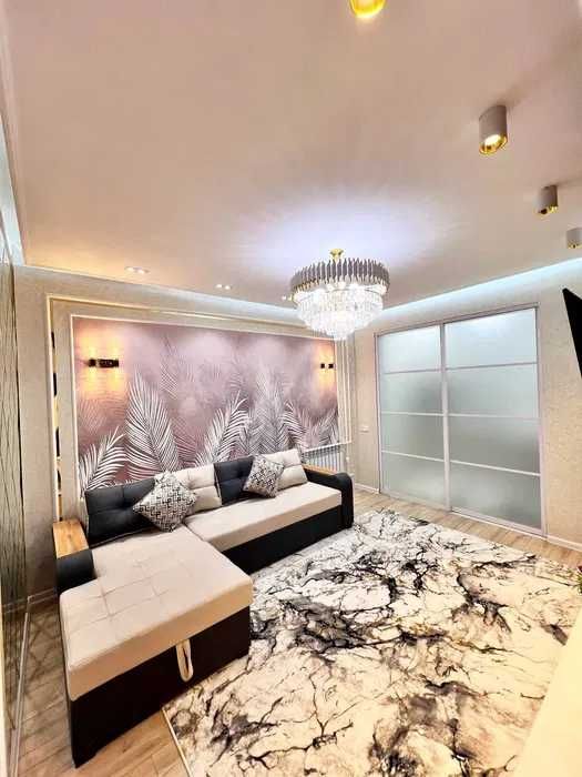 Б3 Сдаётся квартира 3/5/10 на Юнусабадском  ор-р Мега Планет!