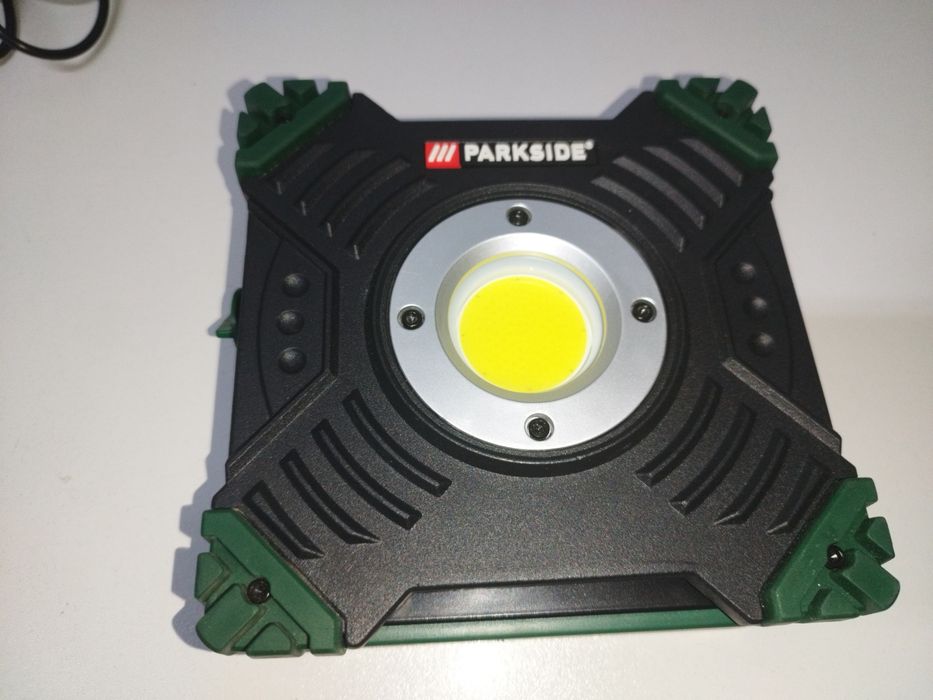 Работен лед прожектор Parkside  PAAL 6000 C2