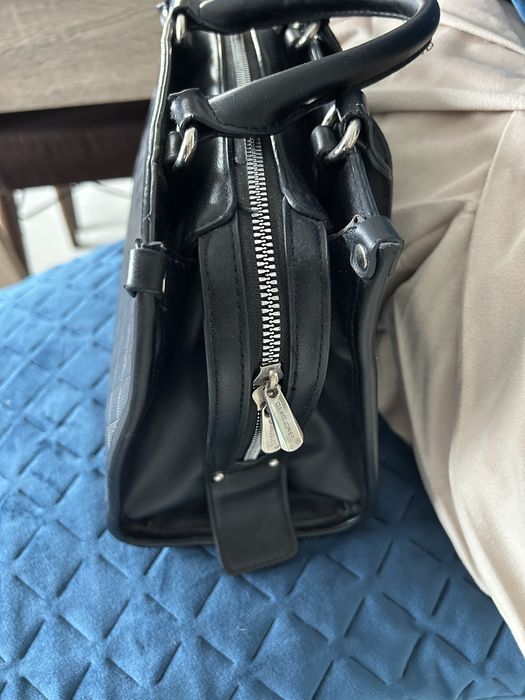 Дамска чанта David Jones черна