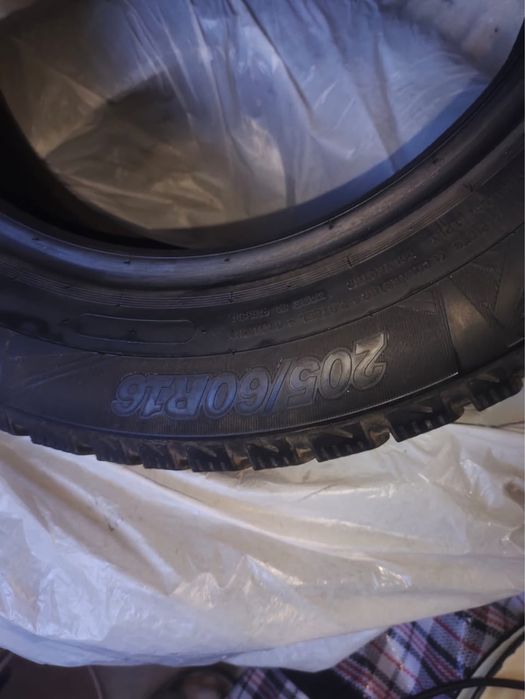 зимние шины 205/60 R16