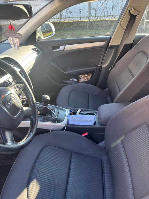 Vând Audi A4 B8 an2009