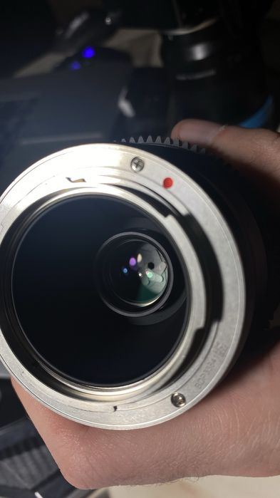 Samyang 14mm t3.1 e-mount sony (как новый объектив)
