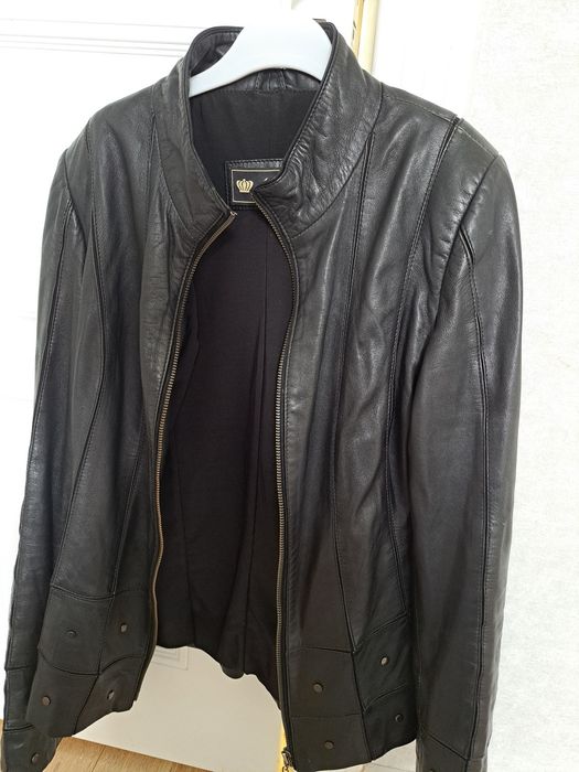 Женская кожаная куртка