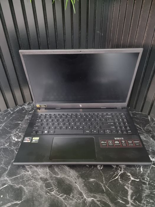 Noble Amanet - Acer Nitro V15, Ryzen 7 7735HS, 16GB, RTX3050 6GB, 512GB