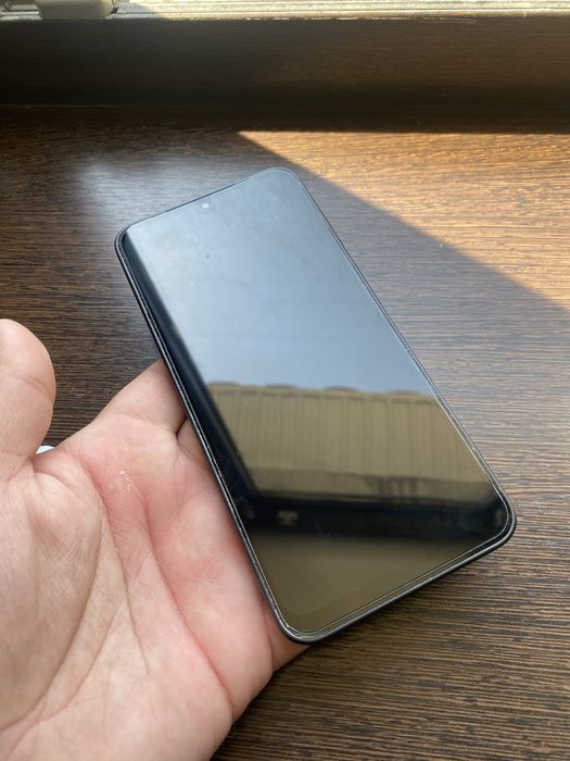 Samsung A17 в хорошем состояний