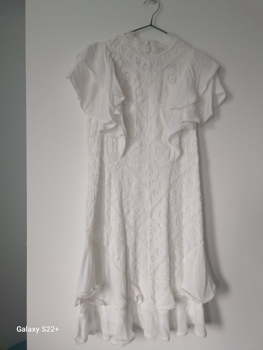 Rochie cu volanase Orsay