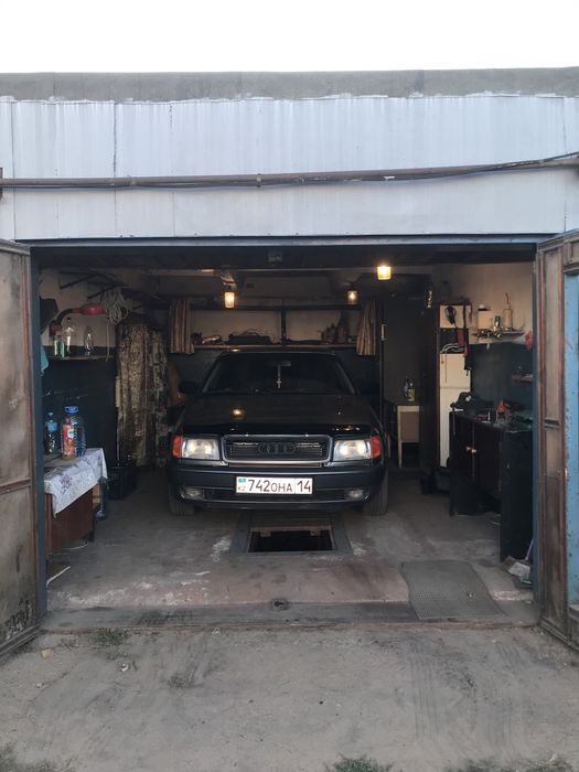 Продам ауди 100с4 2.0