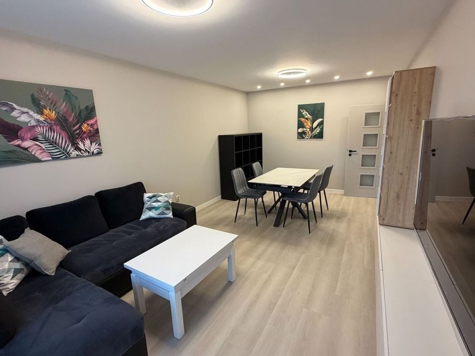 Дава се под наем Двустаен апартамент в София, Младост 4 - 65 кв.м за 740 € - Снимка #1