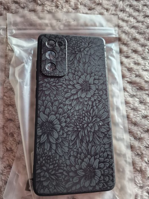 Продавам калъфи за Samsung Galaxy S20 FE
