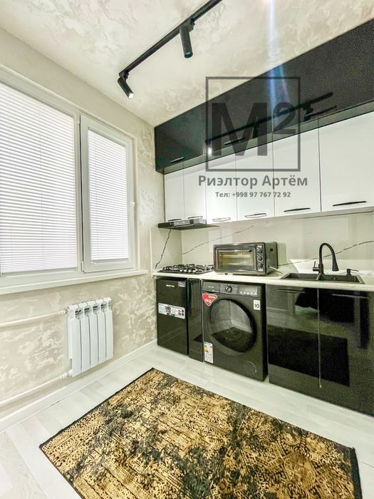 2/2/5 Максим Горький - Остановка Художников - МВС