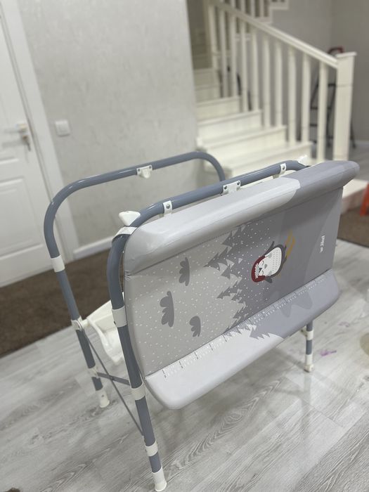 Пленальный стол и детская ванная от бренда Jikel.