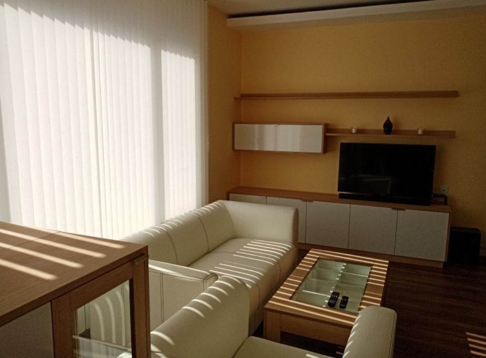 Дава се под наем Двустаен апартамент в София, Лозенец - 56 кв.м за 612 € - Снимка #1