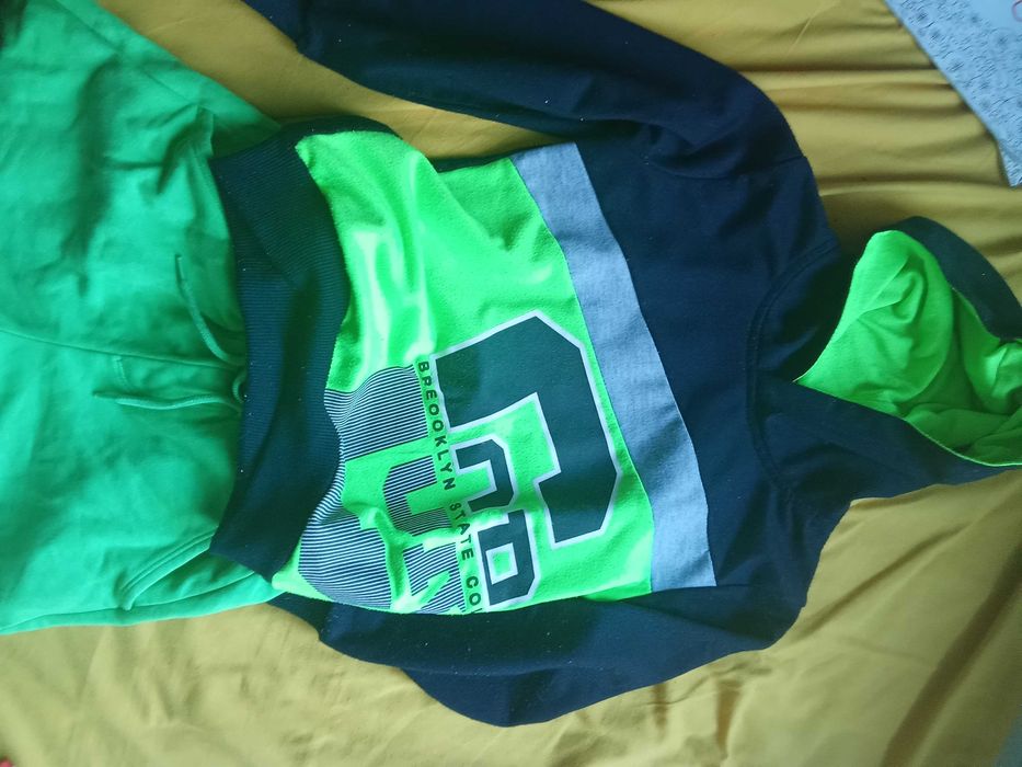 Екипи за момче 5-6 г.- 5 евро.