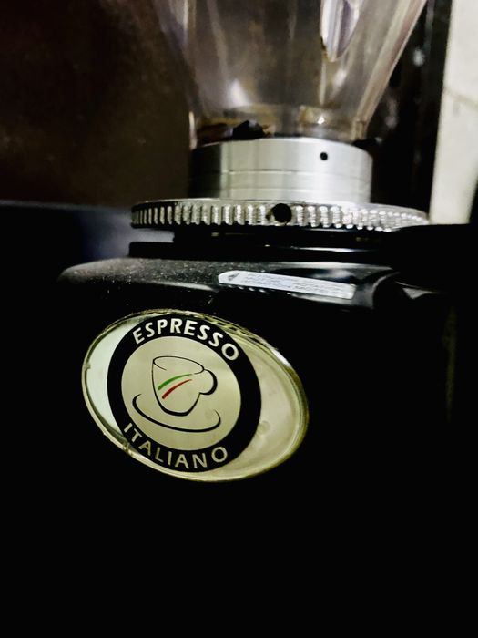 Срочно продам кофемашину