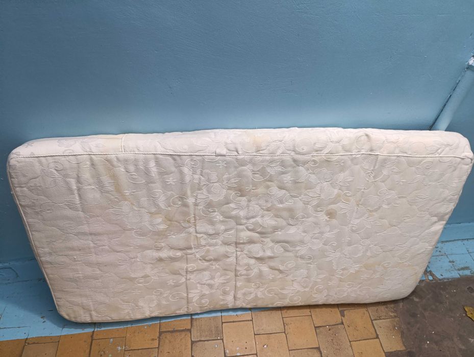 Манеж, кроватка для малыша