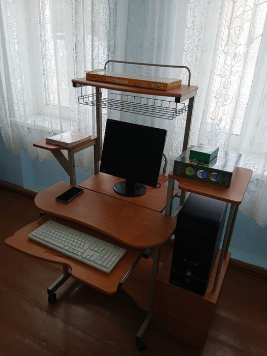 Продаётся срочно дёшево компьютер !