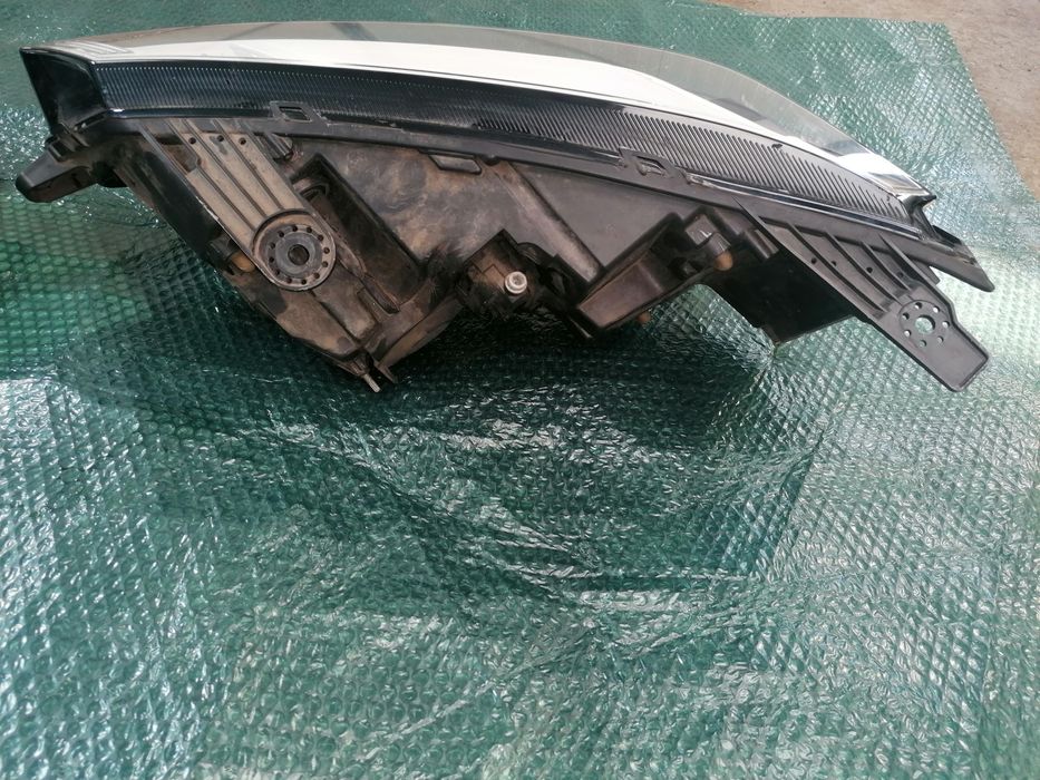 Faruri Dacia Logan 3, Sandero, Jogger