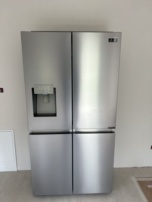 Frigider NOU, Nefolosit, Side by Side HISENSE RQ760N4SASE, Total No Frost, 584 l, H 178.5 cm, Clasa E, Dozator apa, Wi-Fi, argintiu