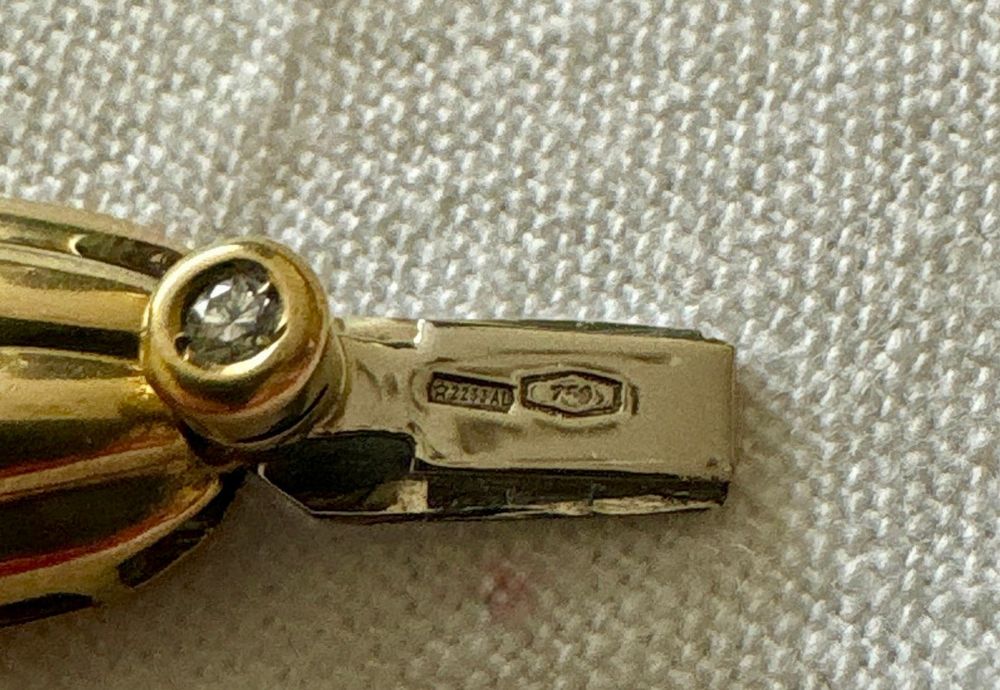 Colier din coral și aur 18K