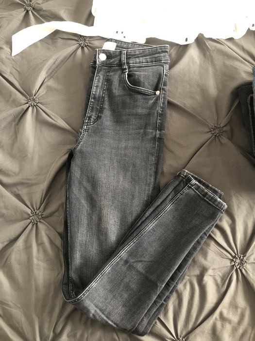 Blugi zara marimea s