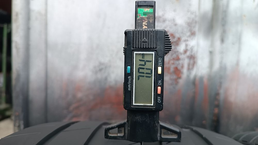 255/35/19 Kumho Дот 4423