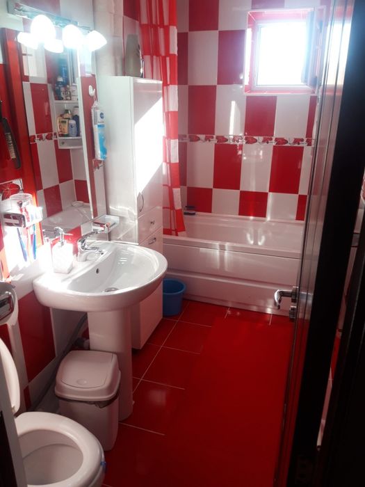 Vand apartament 2 camere