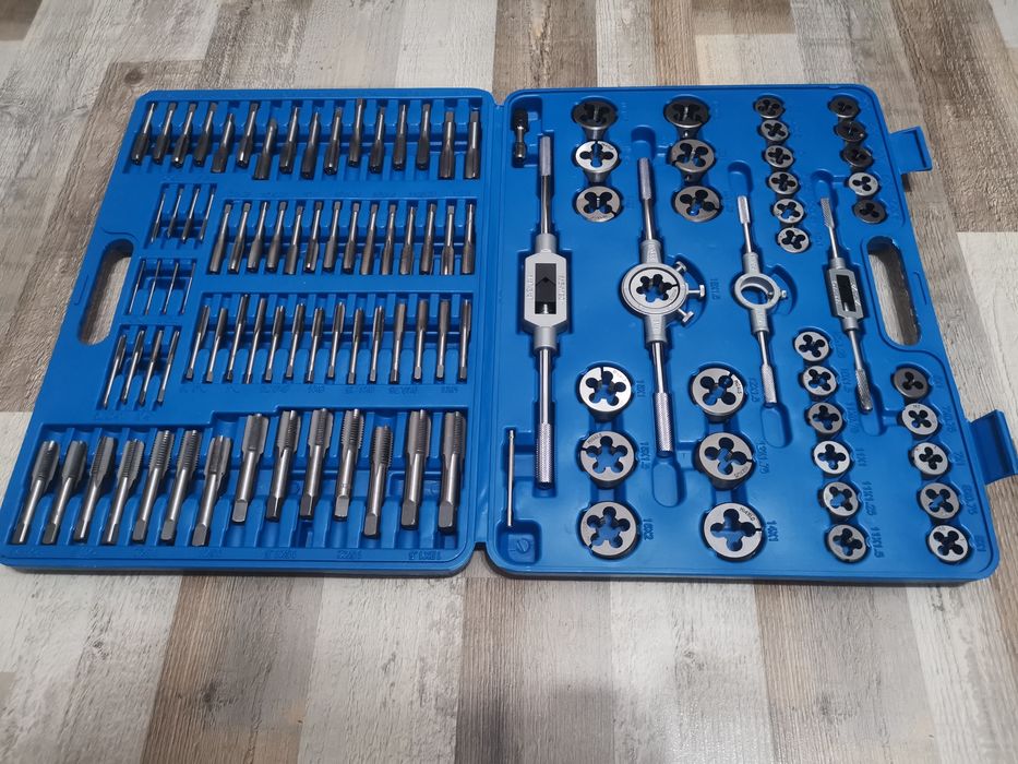 Trusa  tarozi și filiere 110 piese-trusa metrica tarozi/filiere 110buc