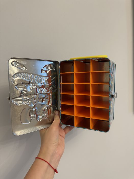 Гараж чемодан для машинок