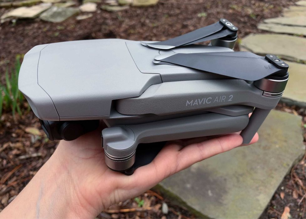 Продам дрон DJI Mavic air2 в отличном состоянии
