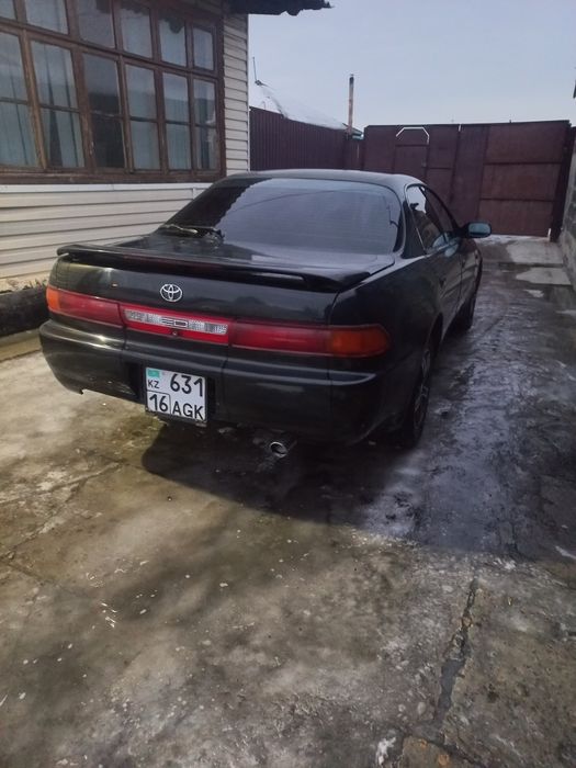 Продам тойоту Carina ED