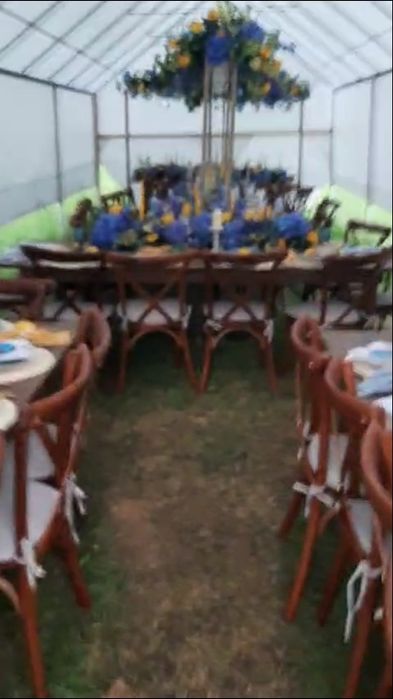 Vand cort pentru evenimente