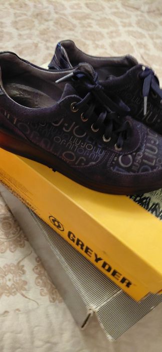 Кроссовки Jiu jo